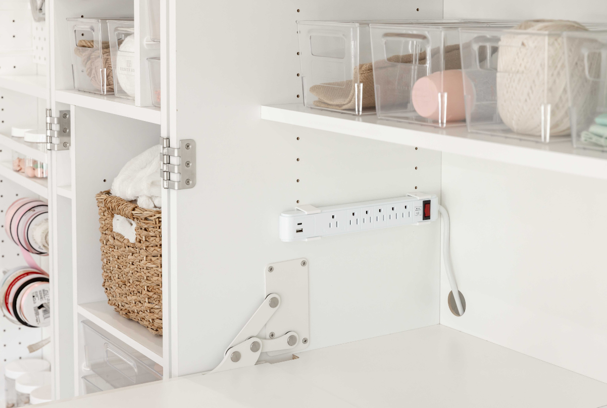 Power Strip - Power Strip - 27137557659710